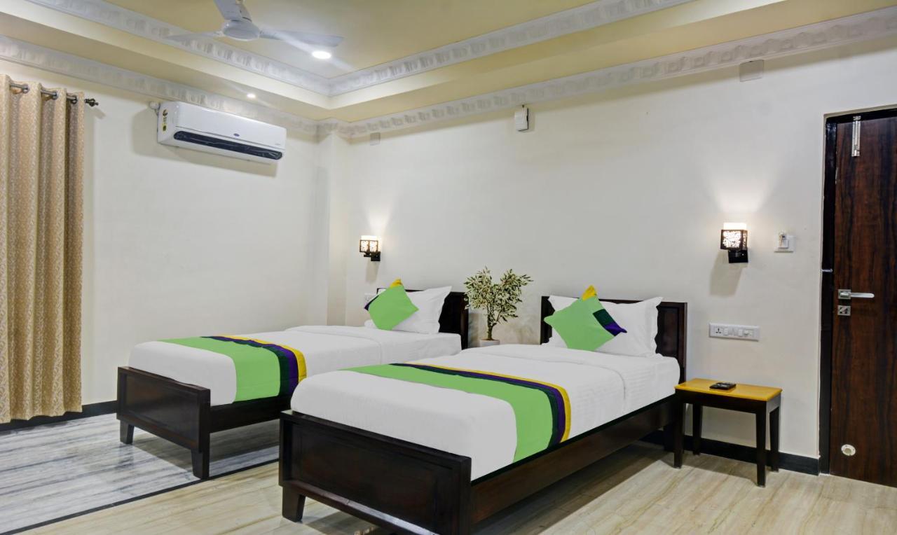 Treebo Jheel Mahal Hotel Udaipur Kültér fotó