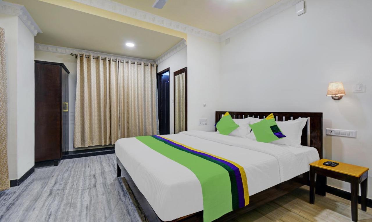 Treebo Jheel Mahal Hotel Udaipur Kültér fotó