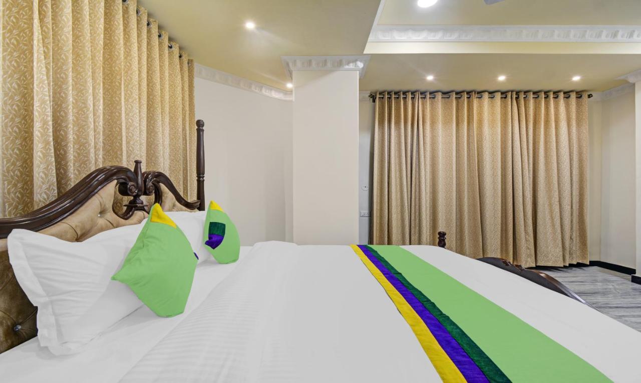 Treebo Jheel Mahal Hotel Udaipur Kültér fotó
